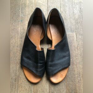 Bueno leather sandals